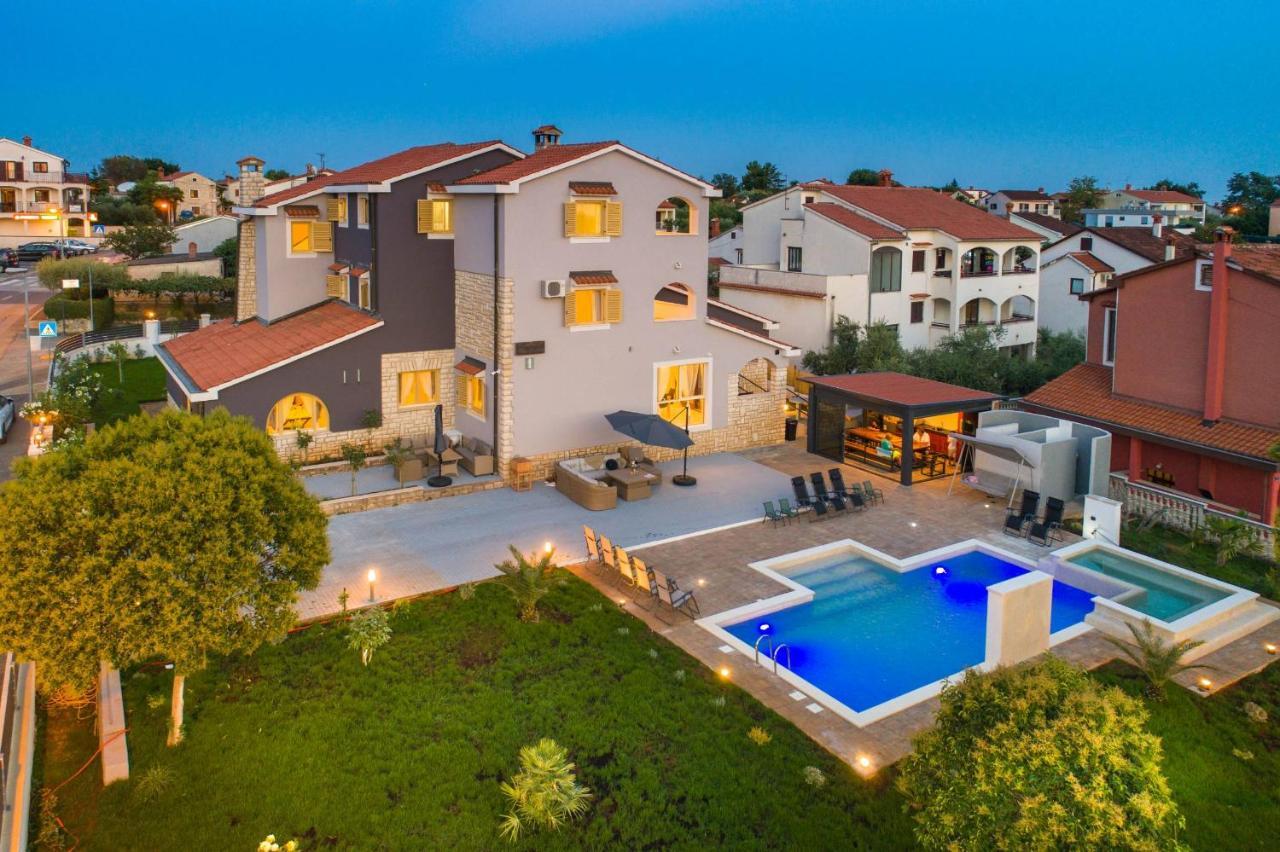 Villa Zorica Porec Exterior photo